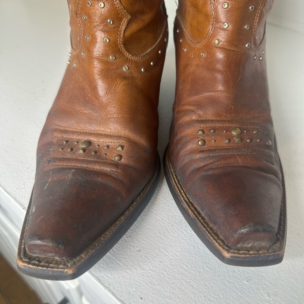 Ariat Women’s 9B Studded Western Cowboy Boots Brown Leather Distressed - Picture 3 of 9